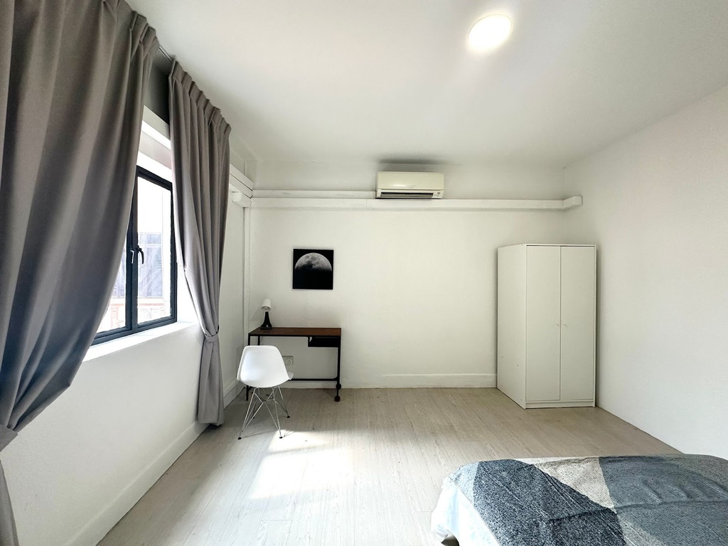 Room 1