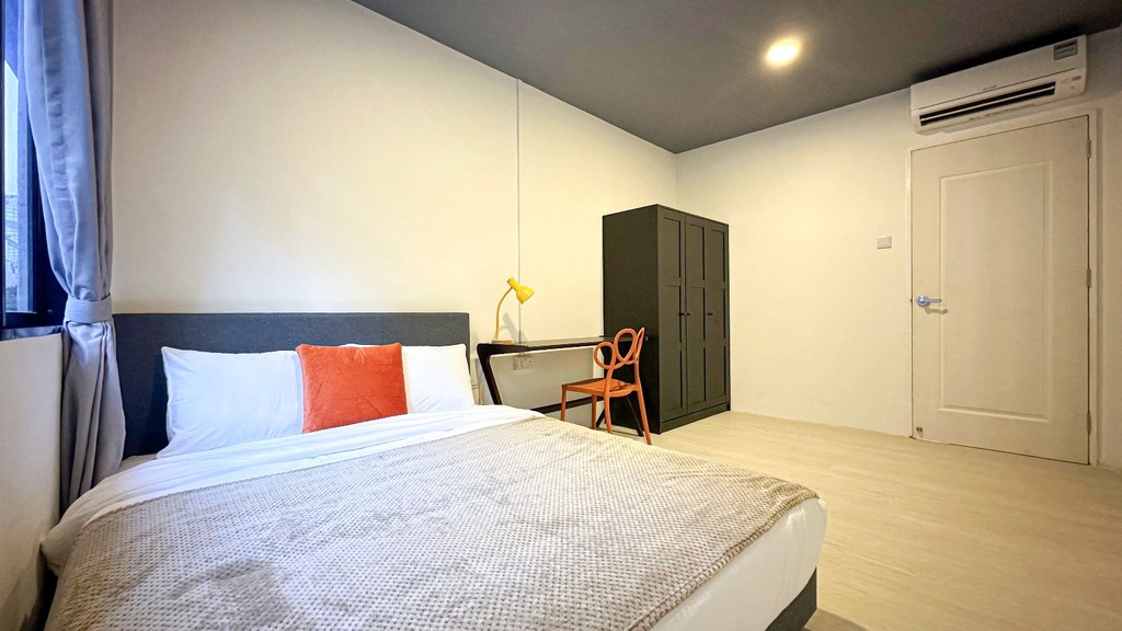 Room 5
