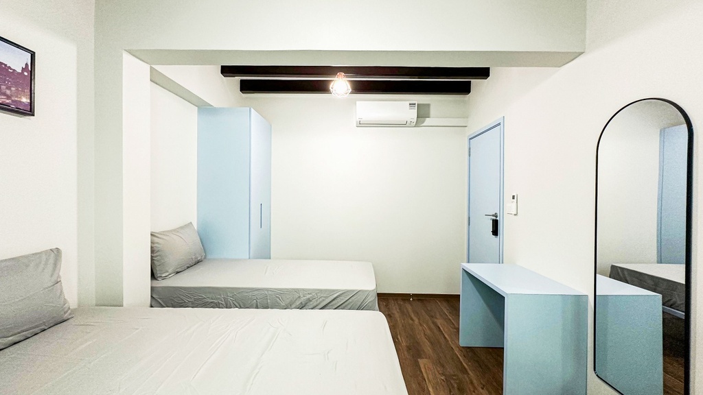 Room 4