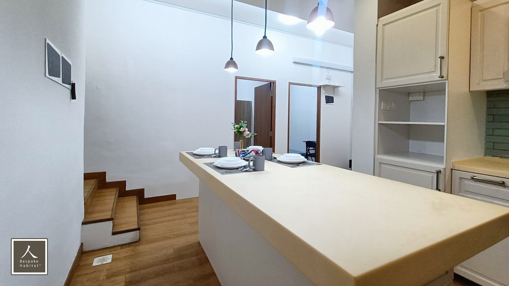 Kitchen & Dining area 5