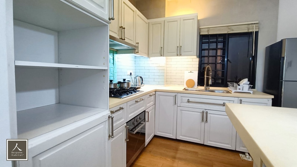 Kitchen & Dining area 1