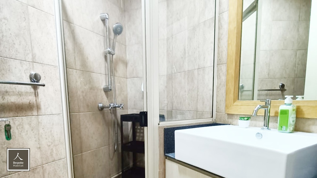 Common Bathroom (4)