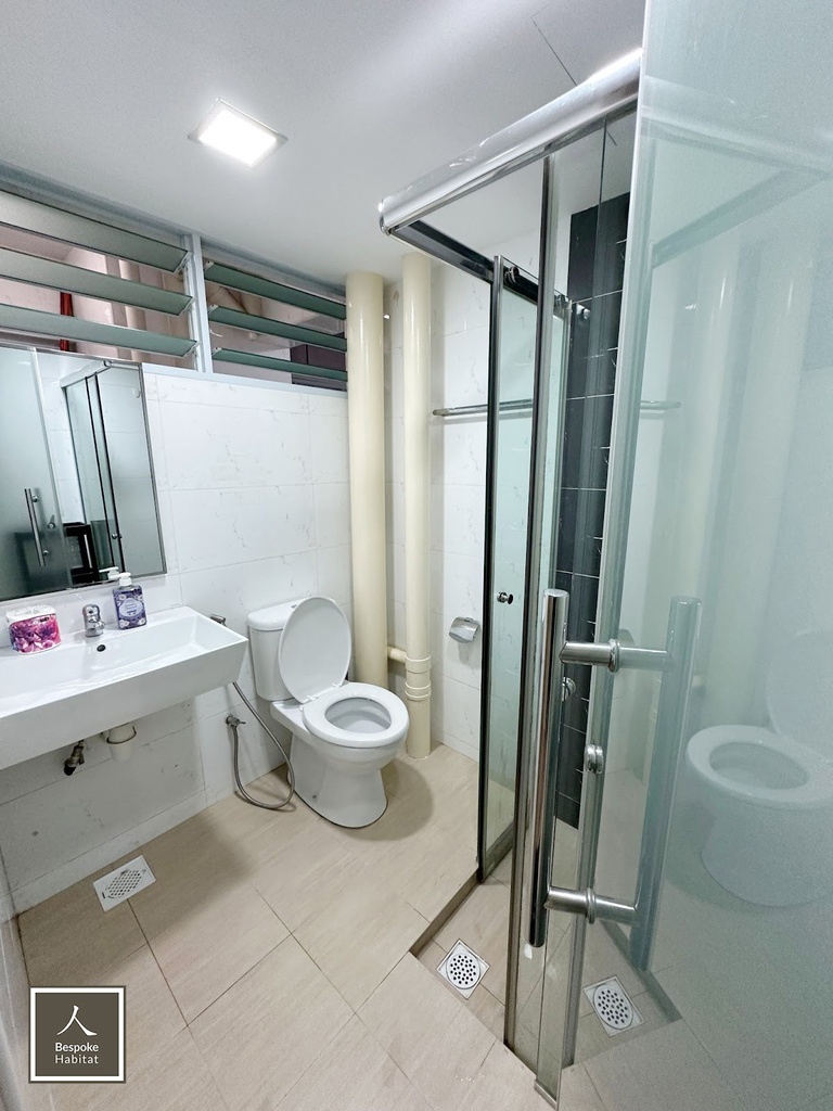 Common bathroom 1