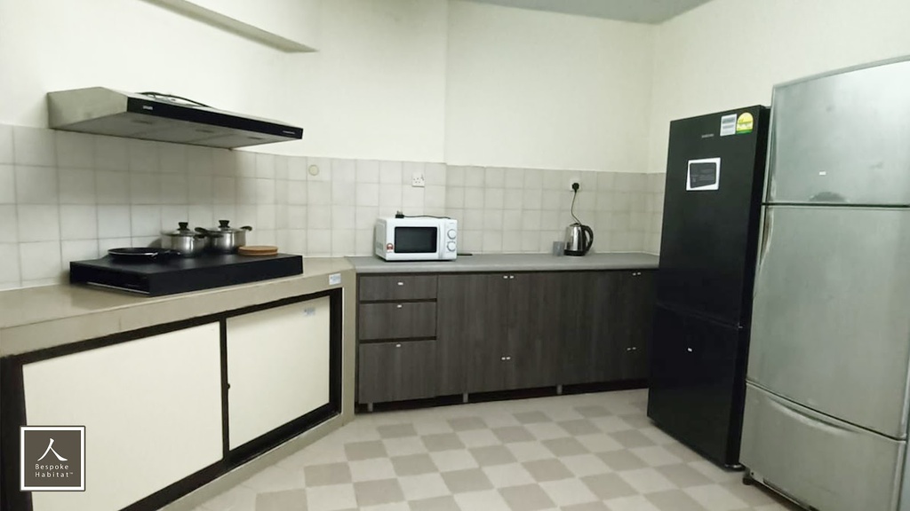Kitchen (2)