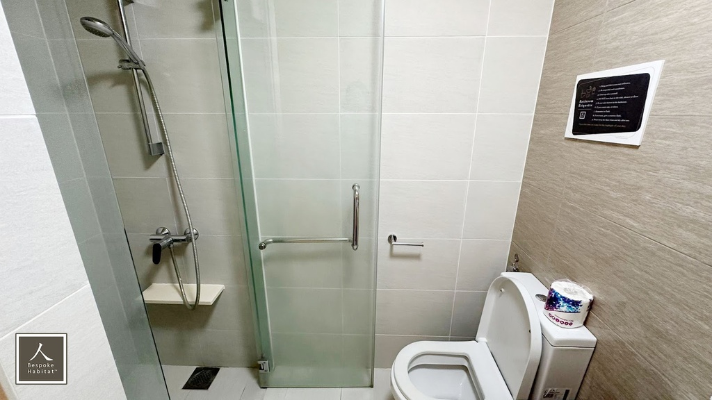 Common bathroom 1
