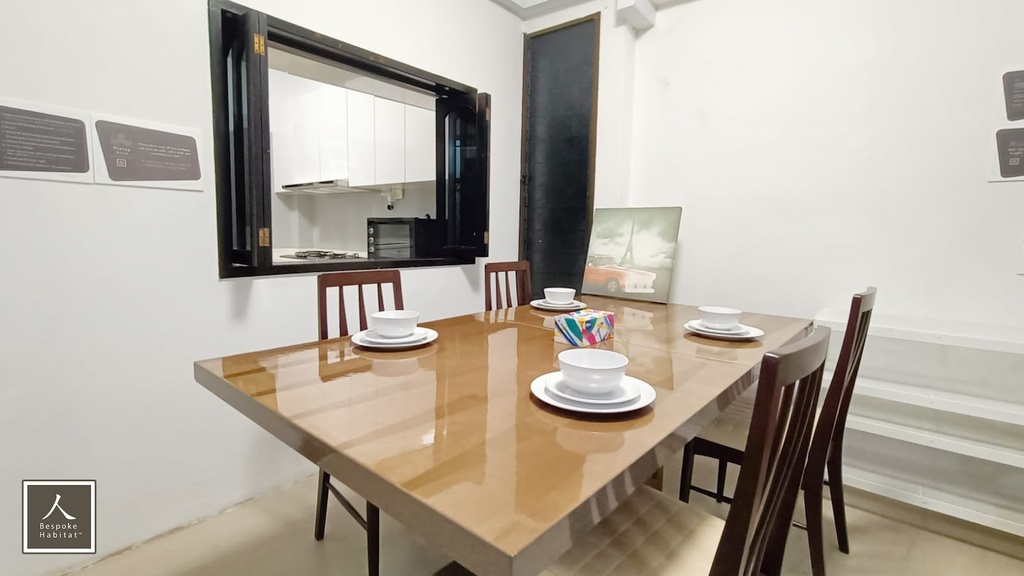 Dining area 2