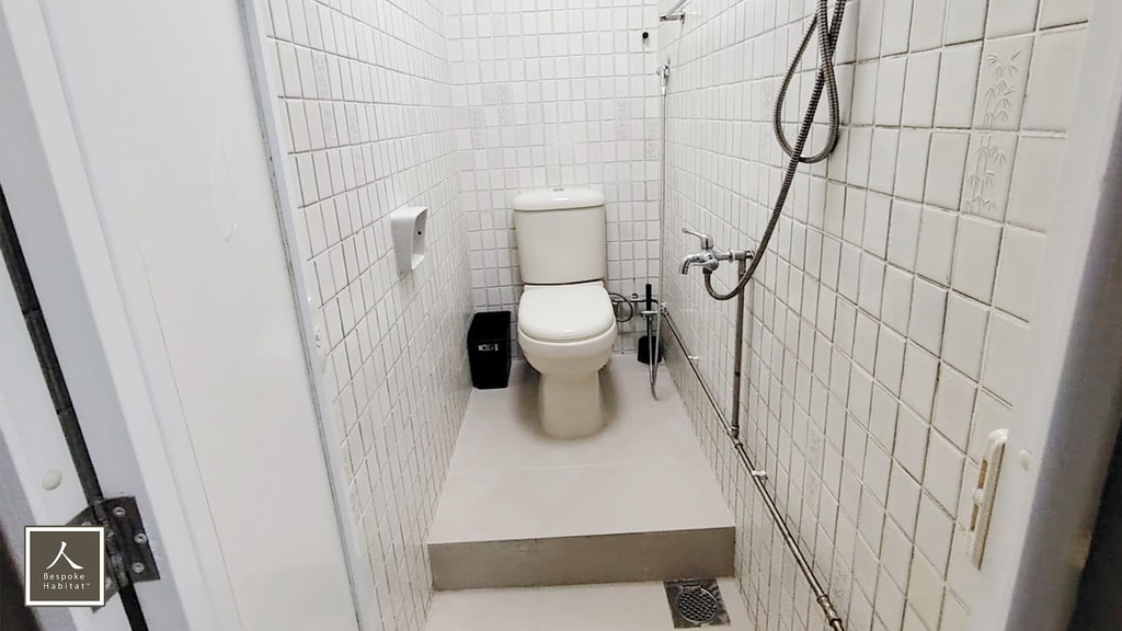 Common bathroom 2