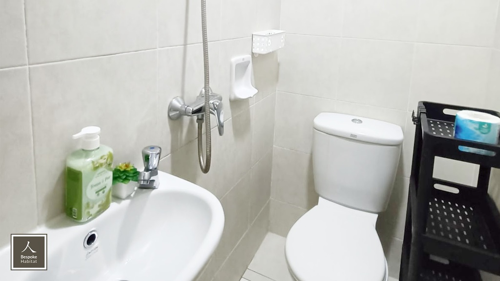 Common Bathroom 2 (2)