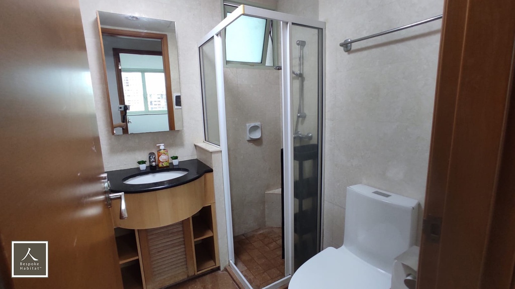 Common bathroom_