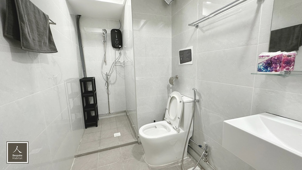 Common bathroom 1