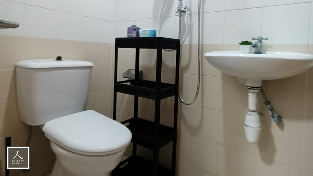 Common Bathroom 2 (2)