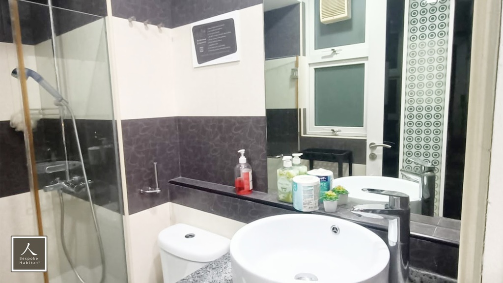 Common Bathroom 1 (2)