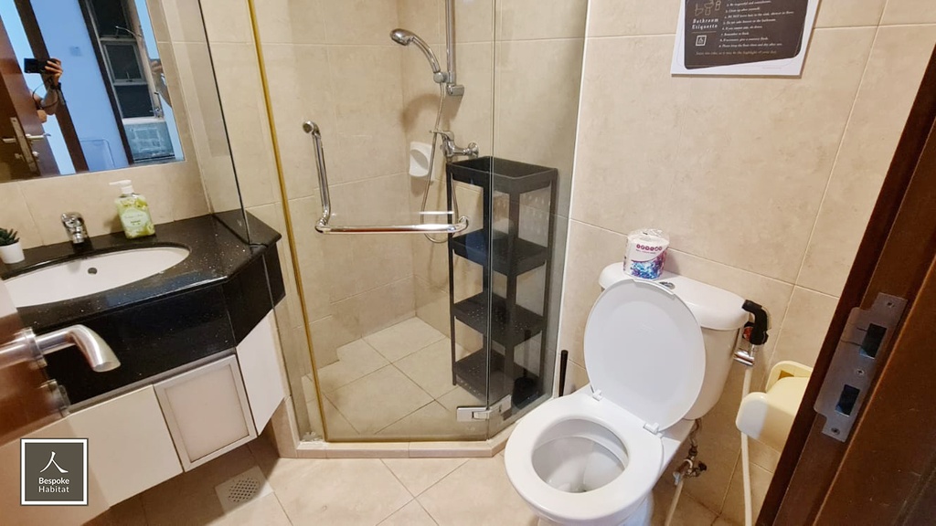 Common bathroom 