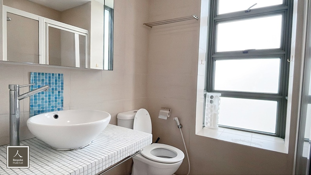 Common bathroom 