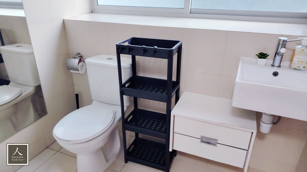 Common Bathroom 1